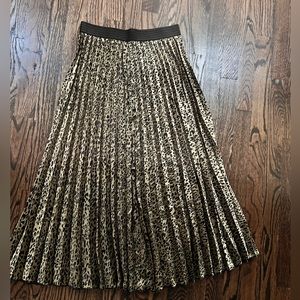 Zara Women's Green Leopard Print Elastic Waisted A-line Swing Pleated Skirt